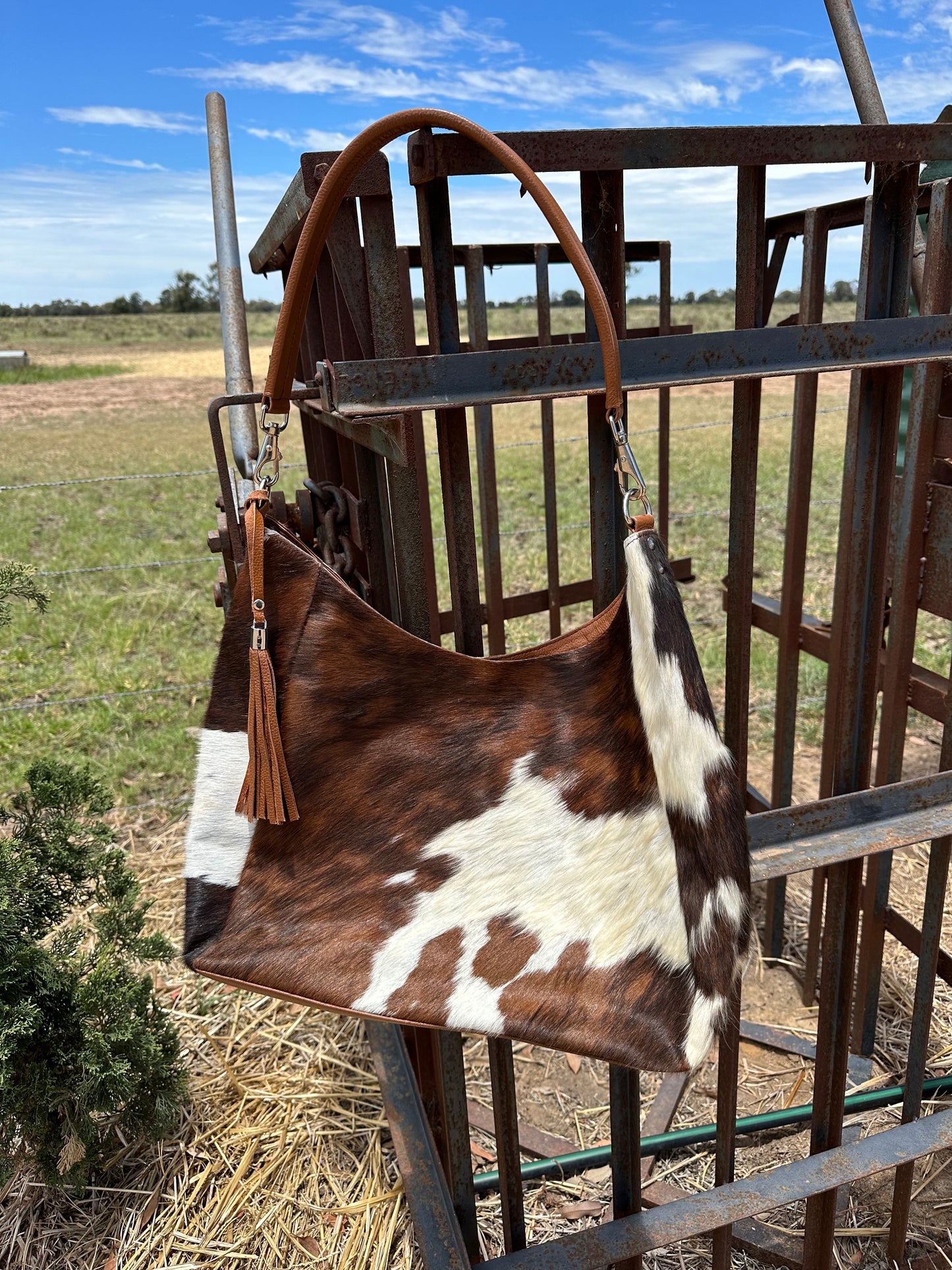 Cowhide Shoulder Handbag 06