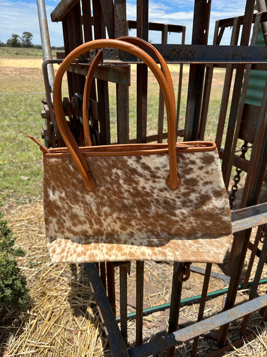 Cowhide Shoulder Bag 03